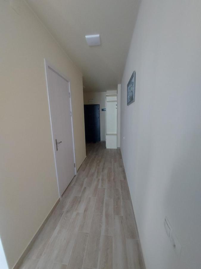 Andrew'S 2 Rooms Apartment In Batumi Ანდრიას 2 Ოთახიანი Აპარტამენტი Ბათუმში 外观 照片